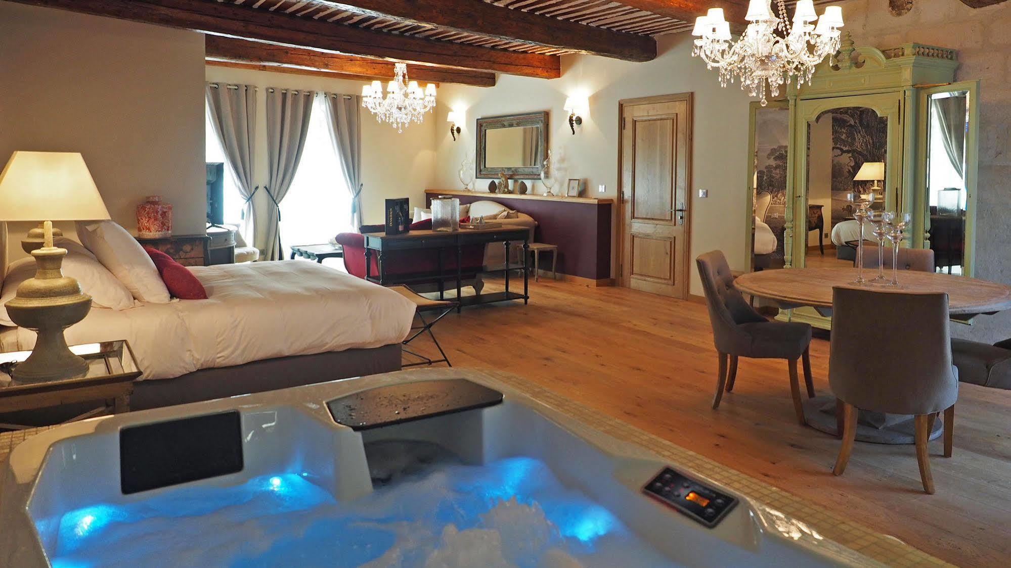Maison D'Hotes Les Varietes Сен-Ремі-де-Прованс Екстер'єр фото