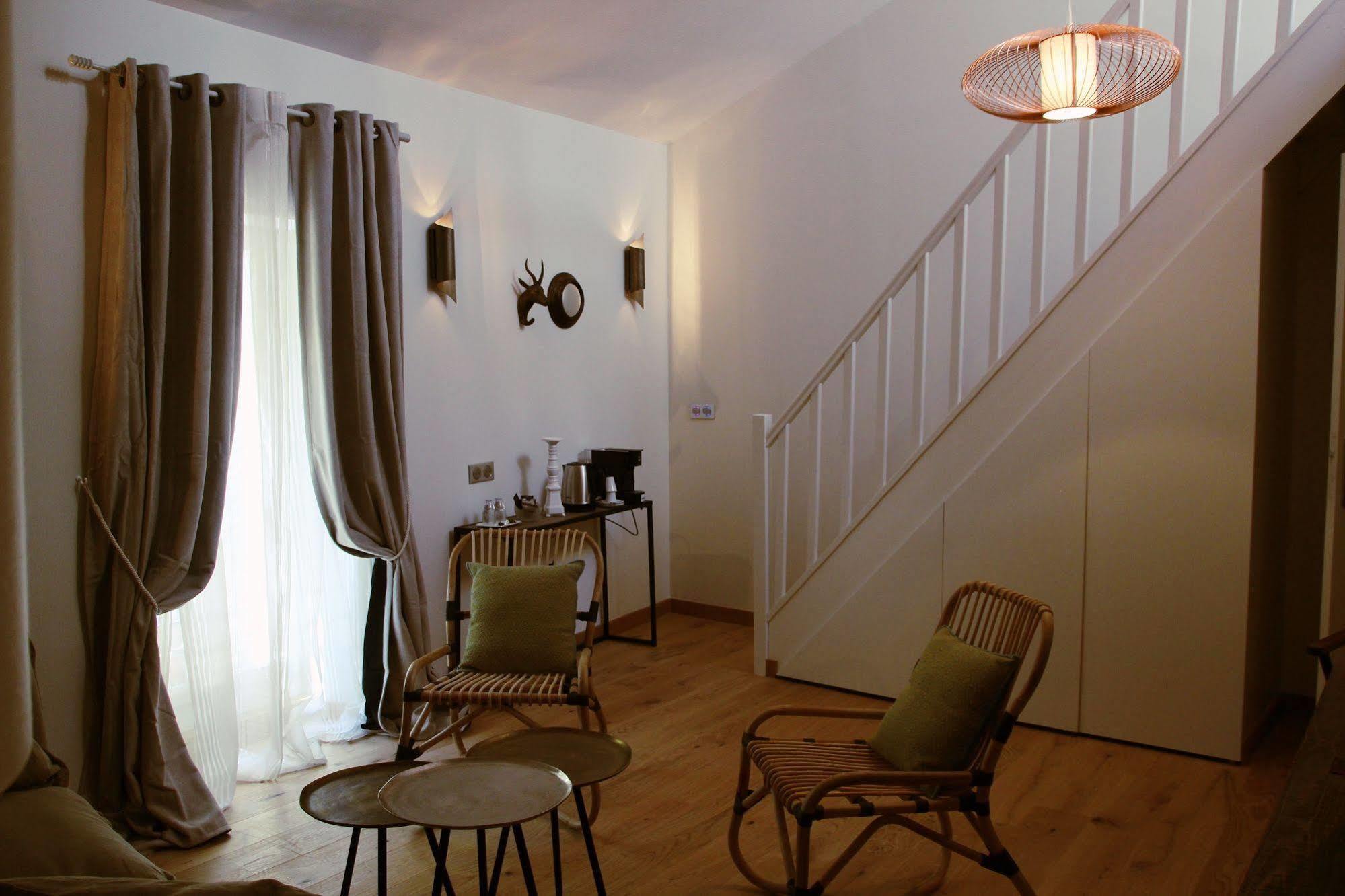 Maison D'Hotes Les Varietes Сен-Ремі-де-Прованс Екстер'єр фото
