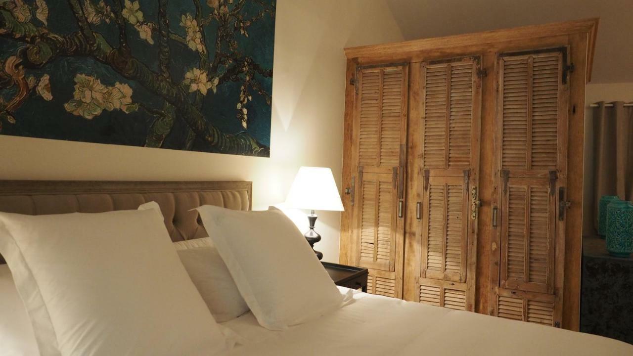 Maison D'Hotes Les Varietes Сен-Ремі-де-Прованс Екстер'єр фото